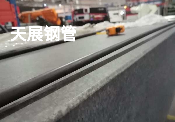钢管弯曲不直